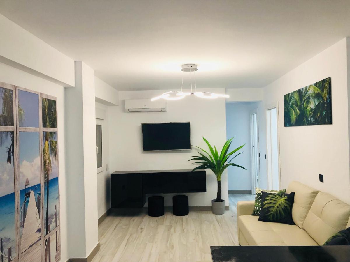 Apartamento Fabrynne Beach Málaga Exterior foto