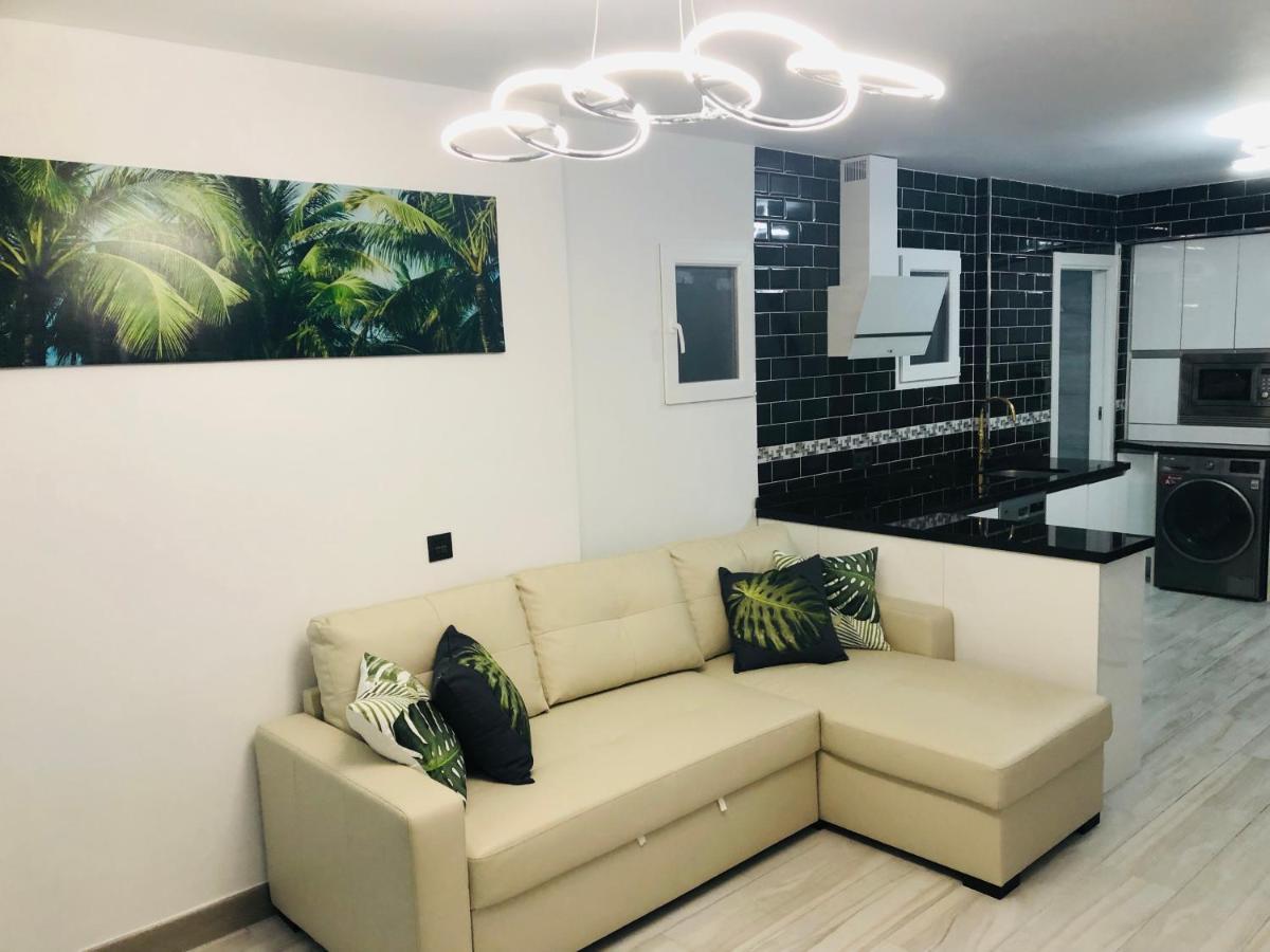 Apartamento Fabrynne Beach Málaga Exterior foto