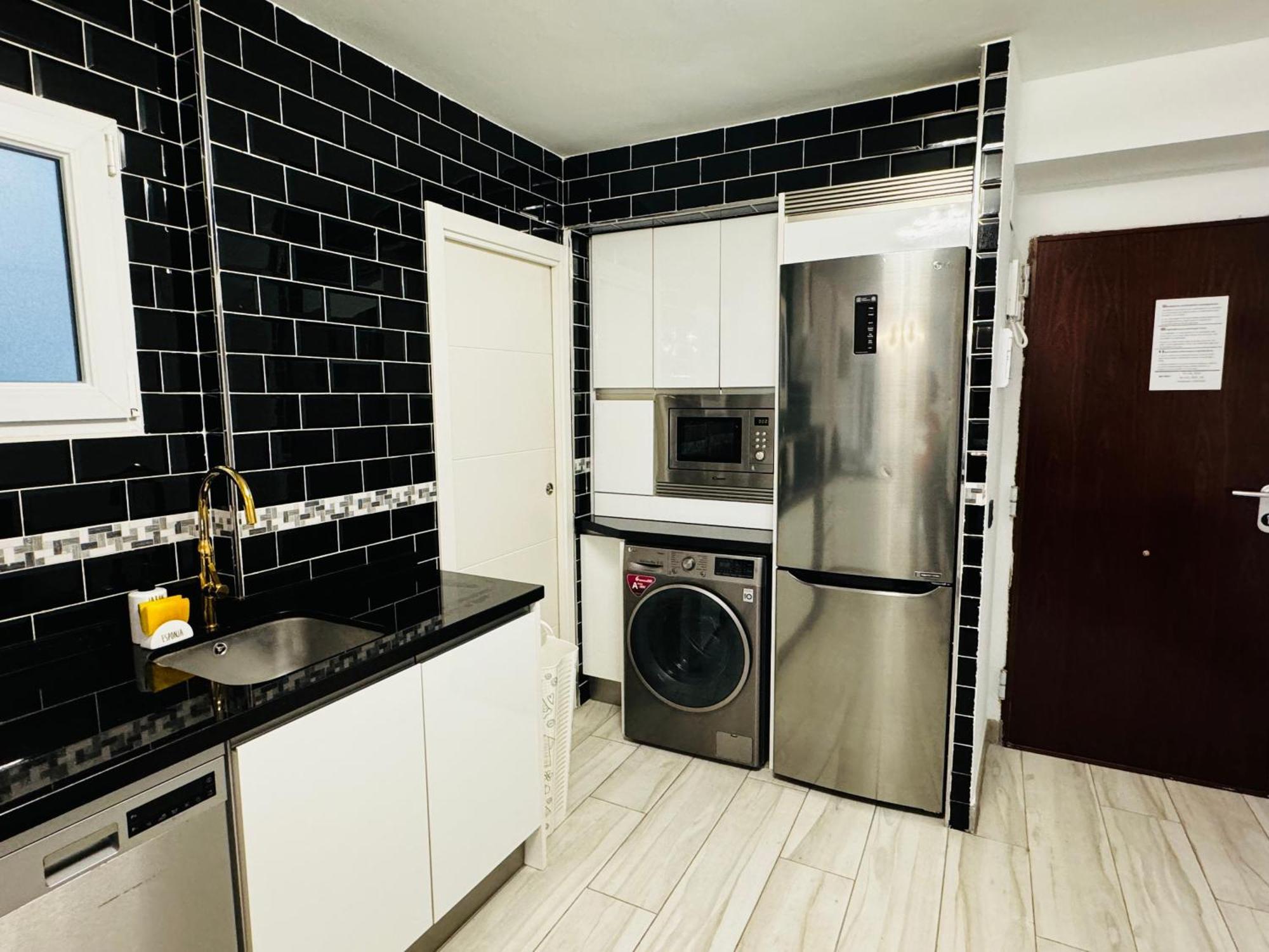 Apartamento Fabrynne Beach Málaga Exterior foto